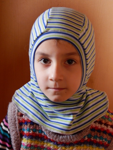 Bavlněná kuklička  - Zelenomodrý proužek vel. 0,5-1,5 roku