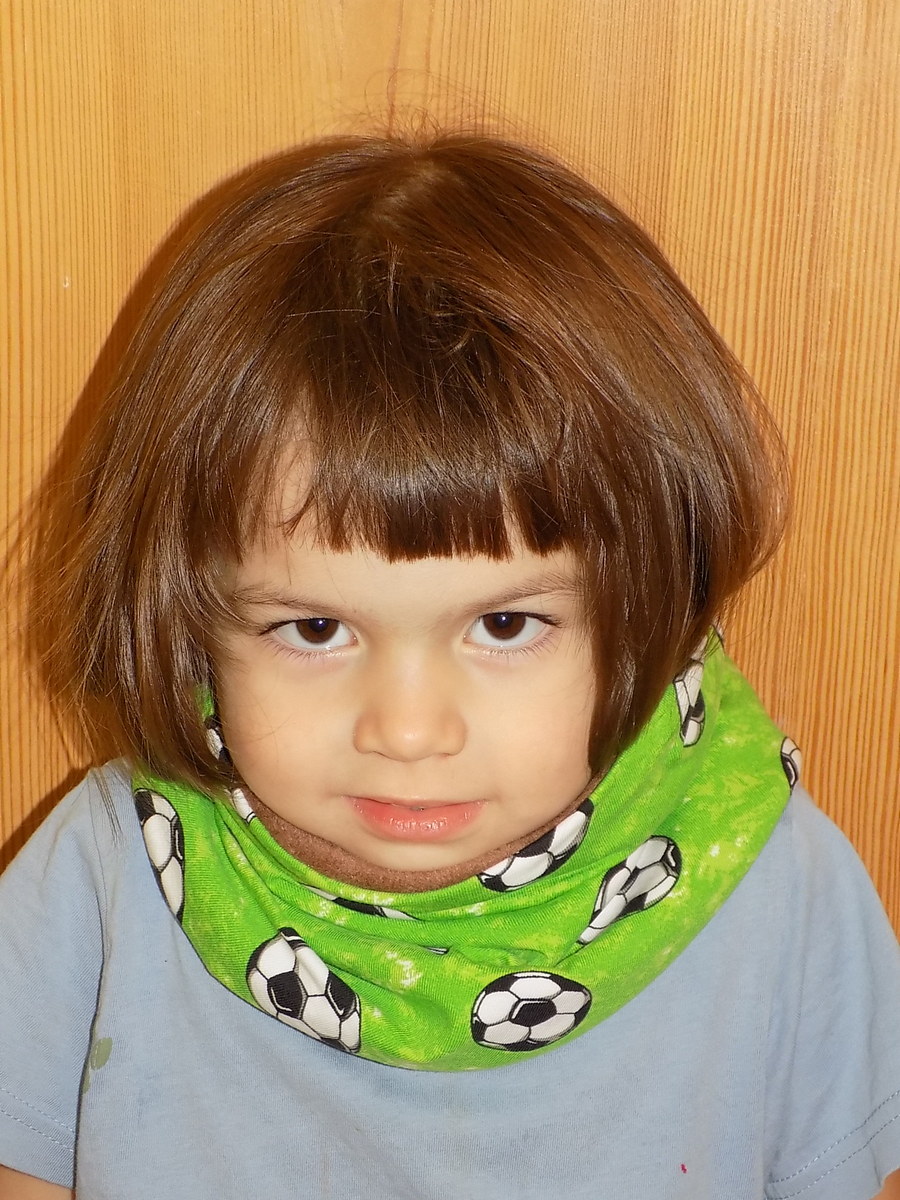 dětský nákrčník dvojitý  - kytičky + zelená