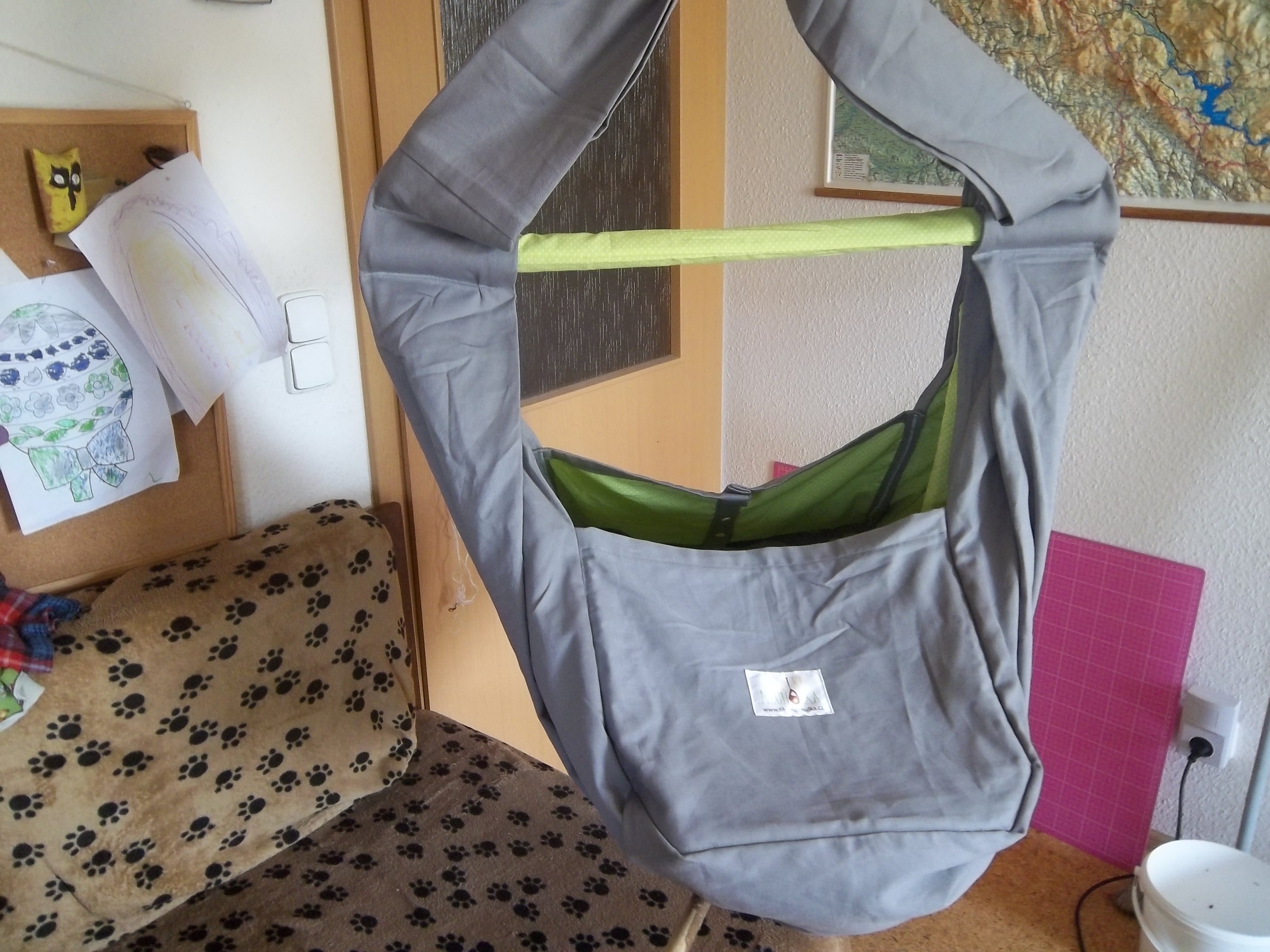 Hačka Tiki-Mechulka 3XL - dvojitá, šedobílá