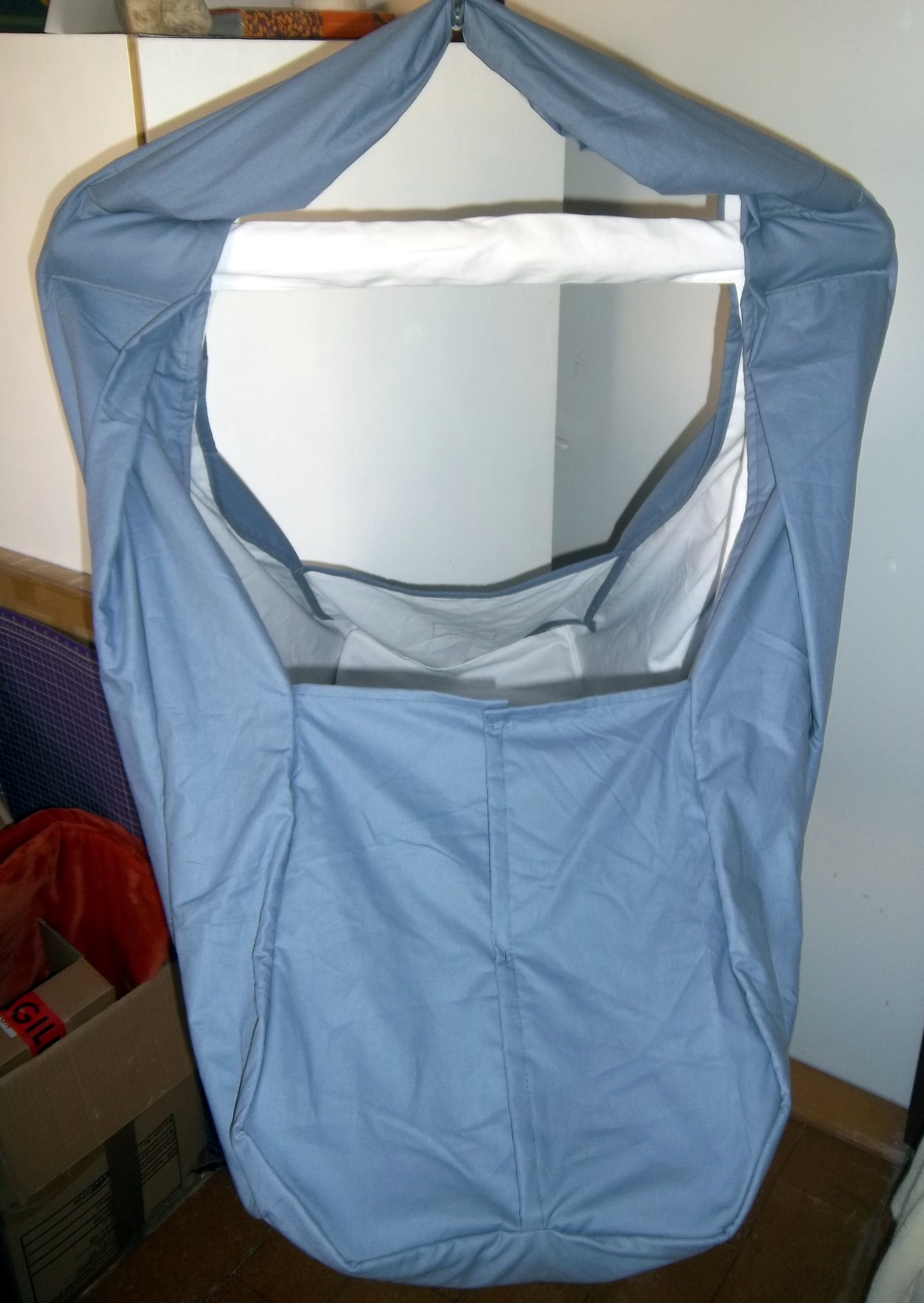 Hačka Tiki-Mechulka 3XL - dvojitá, šedobílá