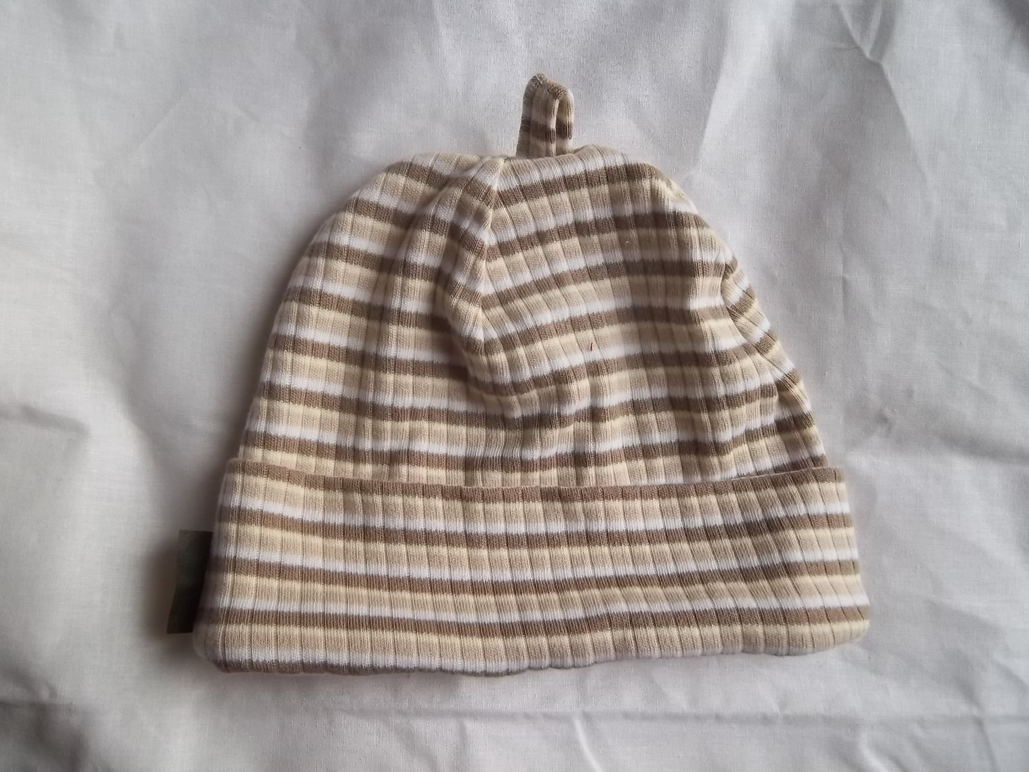 Bavlněná čepička pruhovaná na přání