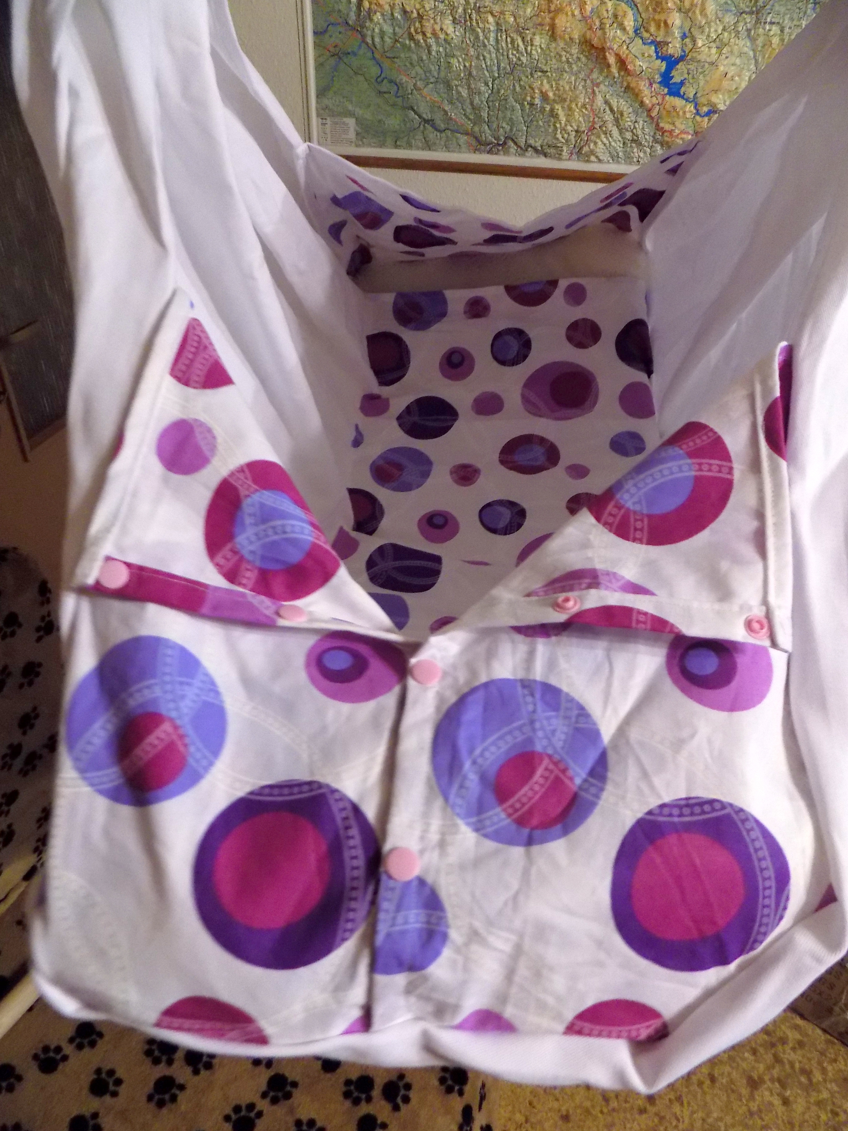 Hačka Tiki-Mechulka (miminko)  - uzavíratelná; bílá + fial. bubliny