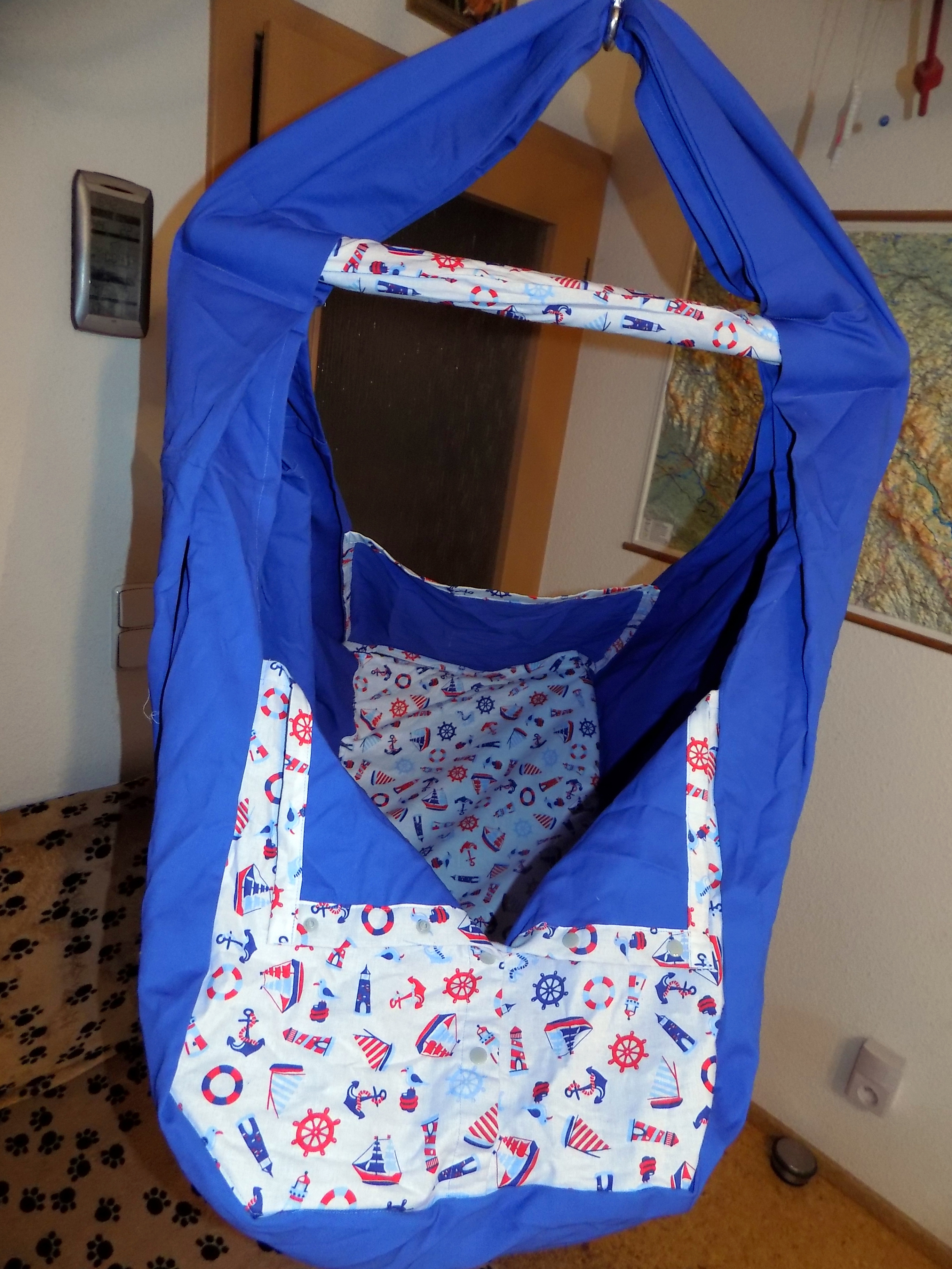 Hačka Tiki-Mechulka (miminko)  - uzavíratelná; modrá námořnická