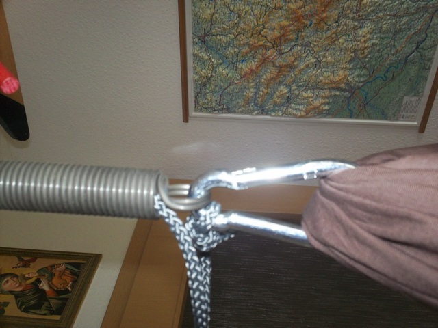 Ocelová karabina 7 cm vhodná na zavěšení hačky