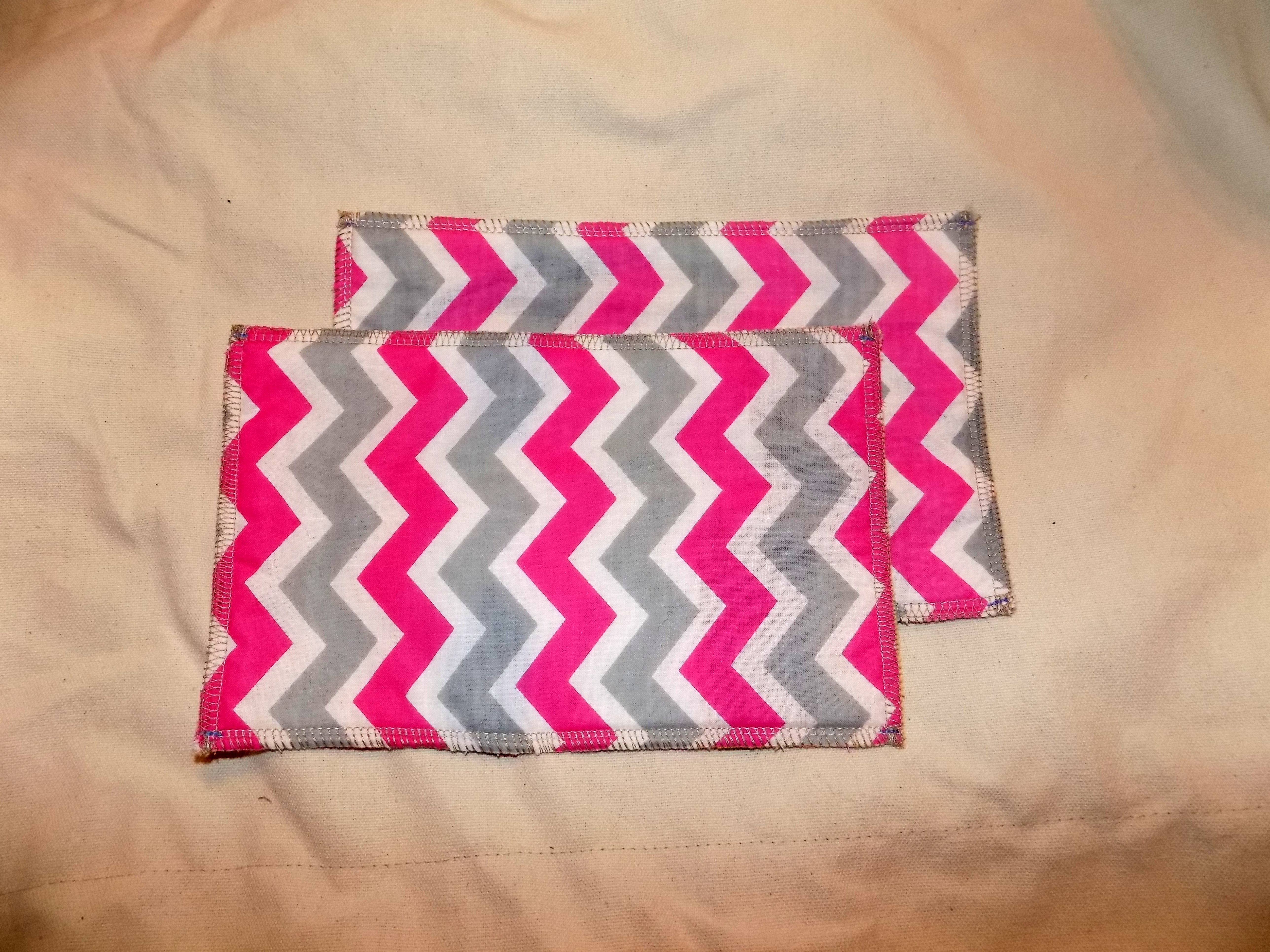 Slintáčky na popruhy nosítka - růžový chevron