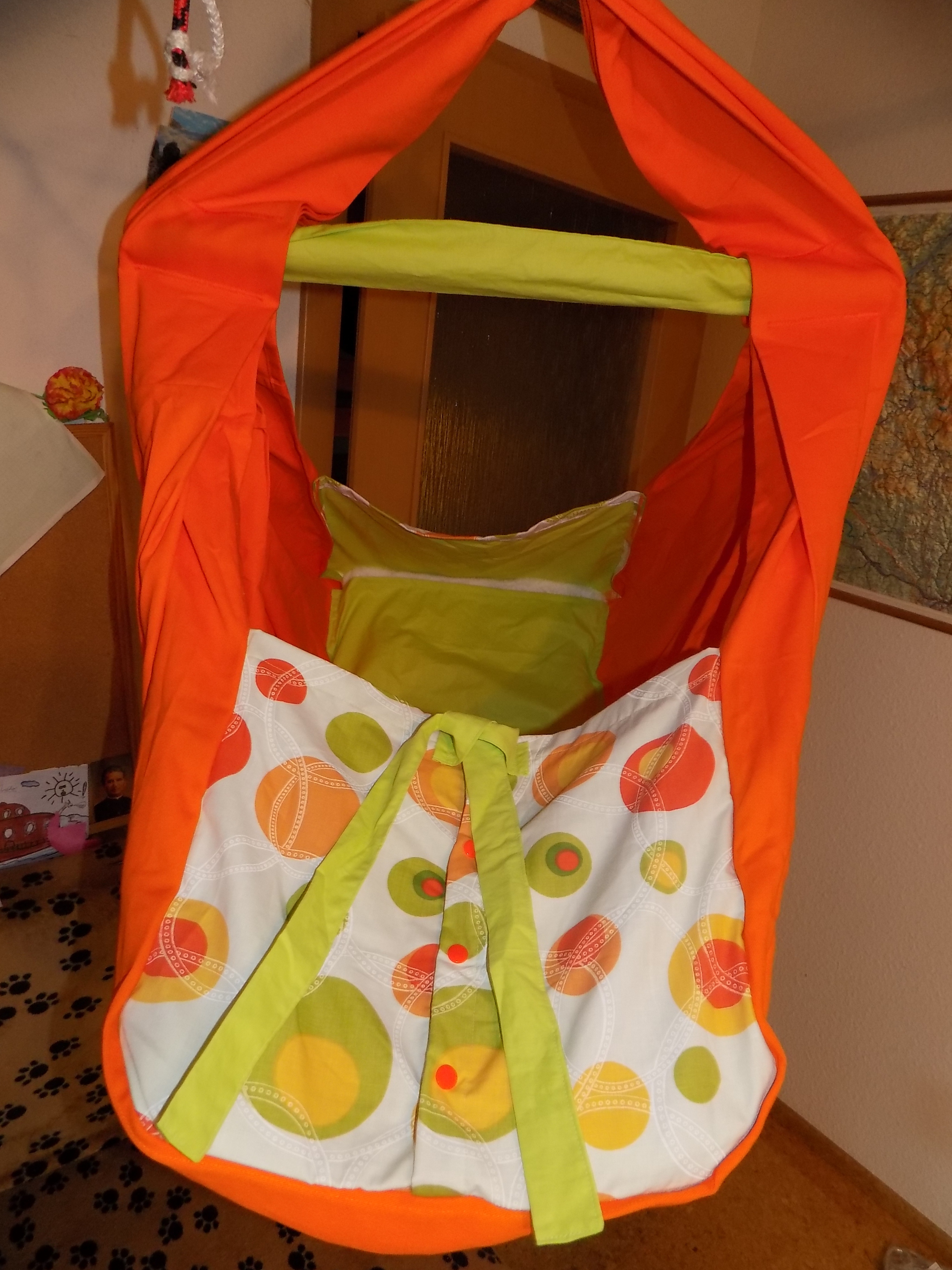 Došití jisticích tkanic na chlopně hačky