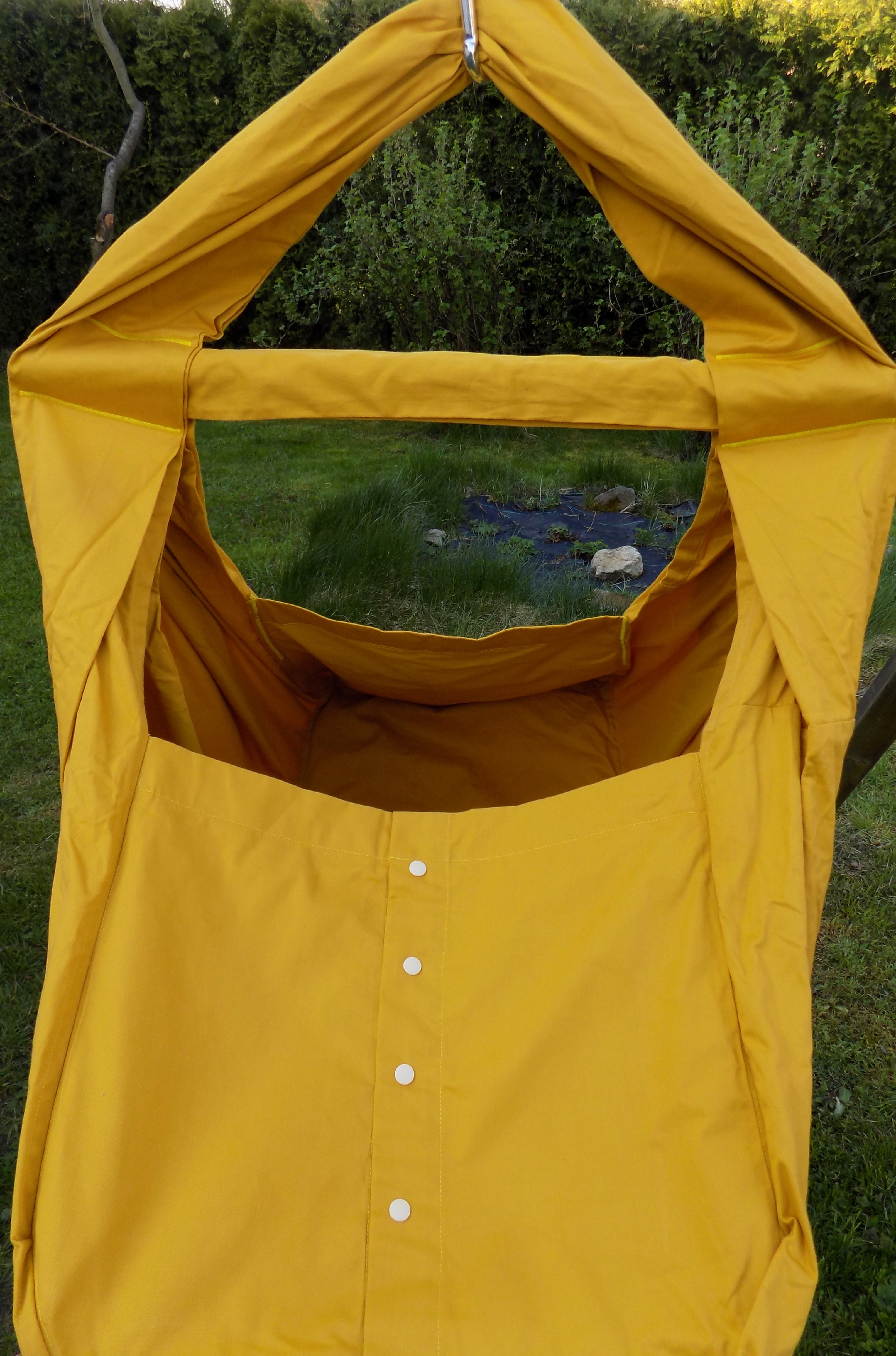 Hačka Tiki-Mechulka pro miminko - uzavíratelná, jednobarevná, NA PŘÁNÍ