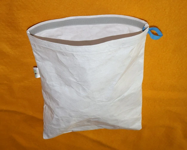 Ultralehký pytlík tyvek "zip lock"