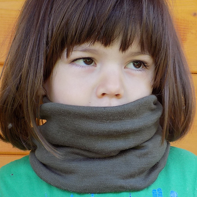 Merino dětský nákrčník dvojitý  - tygřík a tukan + zelená