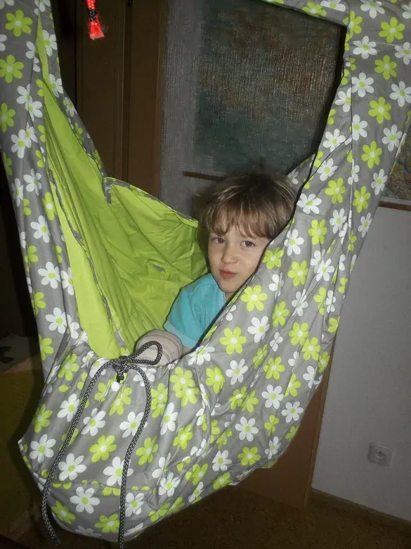 Hačka Tiki-Mechulka K ZAPŮJČENÍ