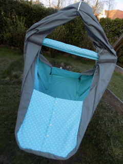 Sada Hačka  batolecí, uzavíratelná  dvojitá šedá s puntíkem na mentolu + kompletní příslušenství